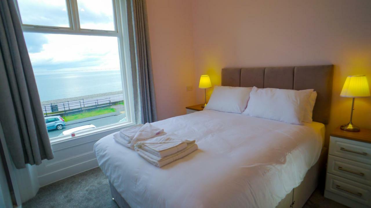 Carmel House 호텔 랜디드노 외부 사진